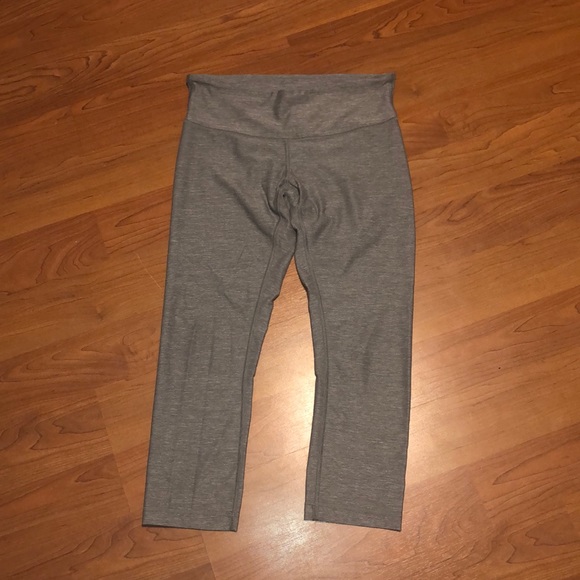 lululemon athletica Pants - Lululemon Capri leggings